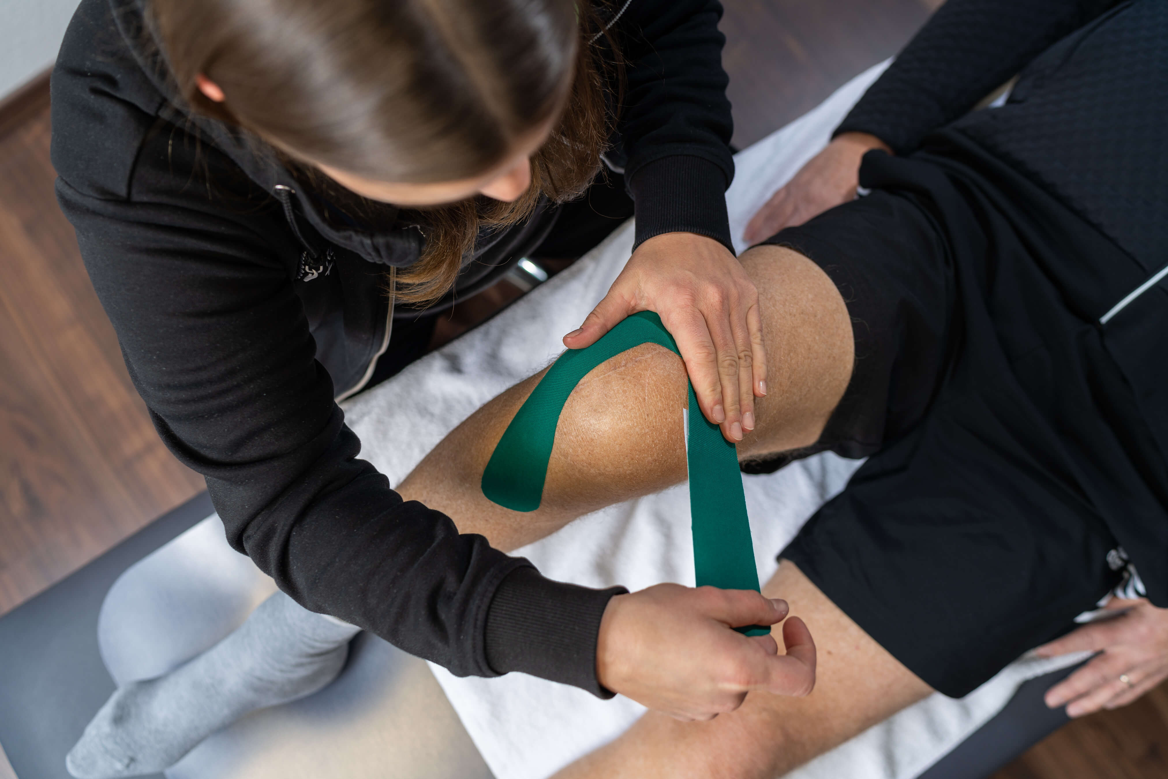 Kinesio Taping bei K&ouml;rperkraft Physiotherapie.